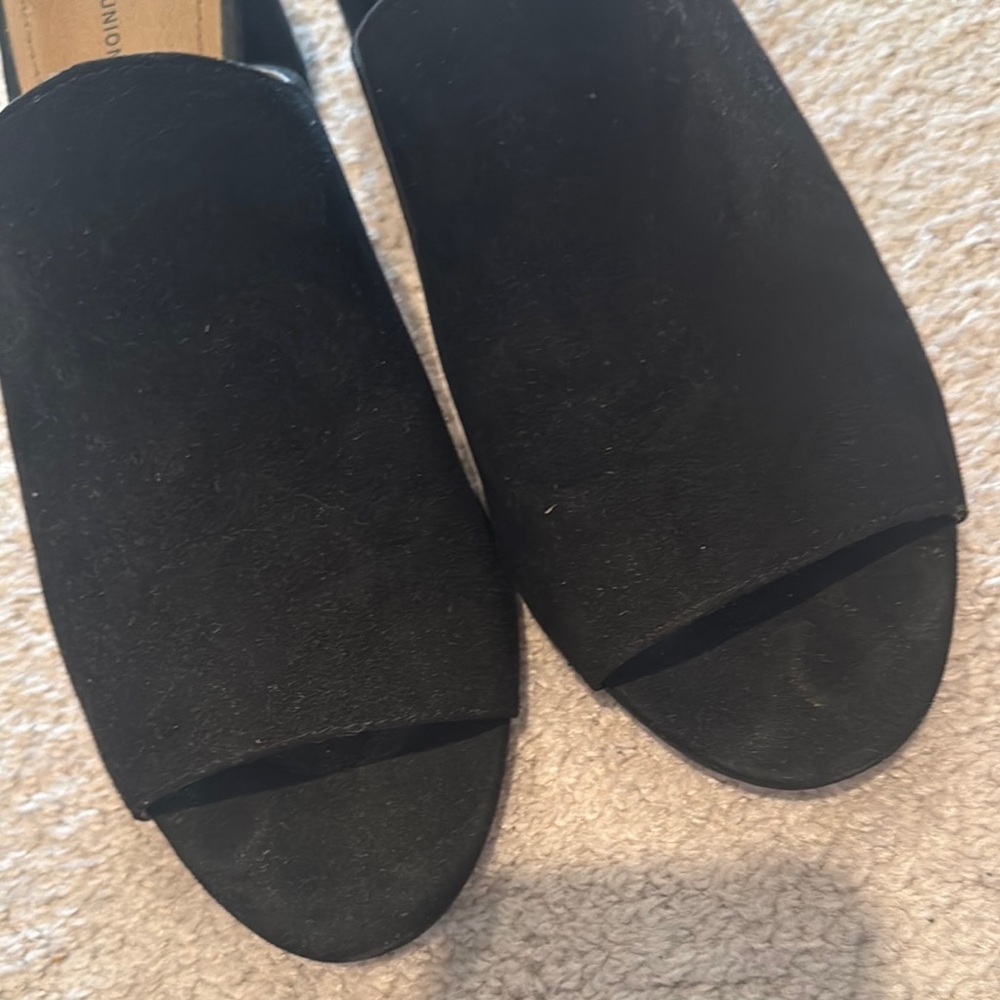 Black Women's Mules - Picture 4 of 6